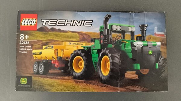 Technic 42136 John Deere 9620R 4WD Tractor