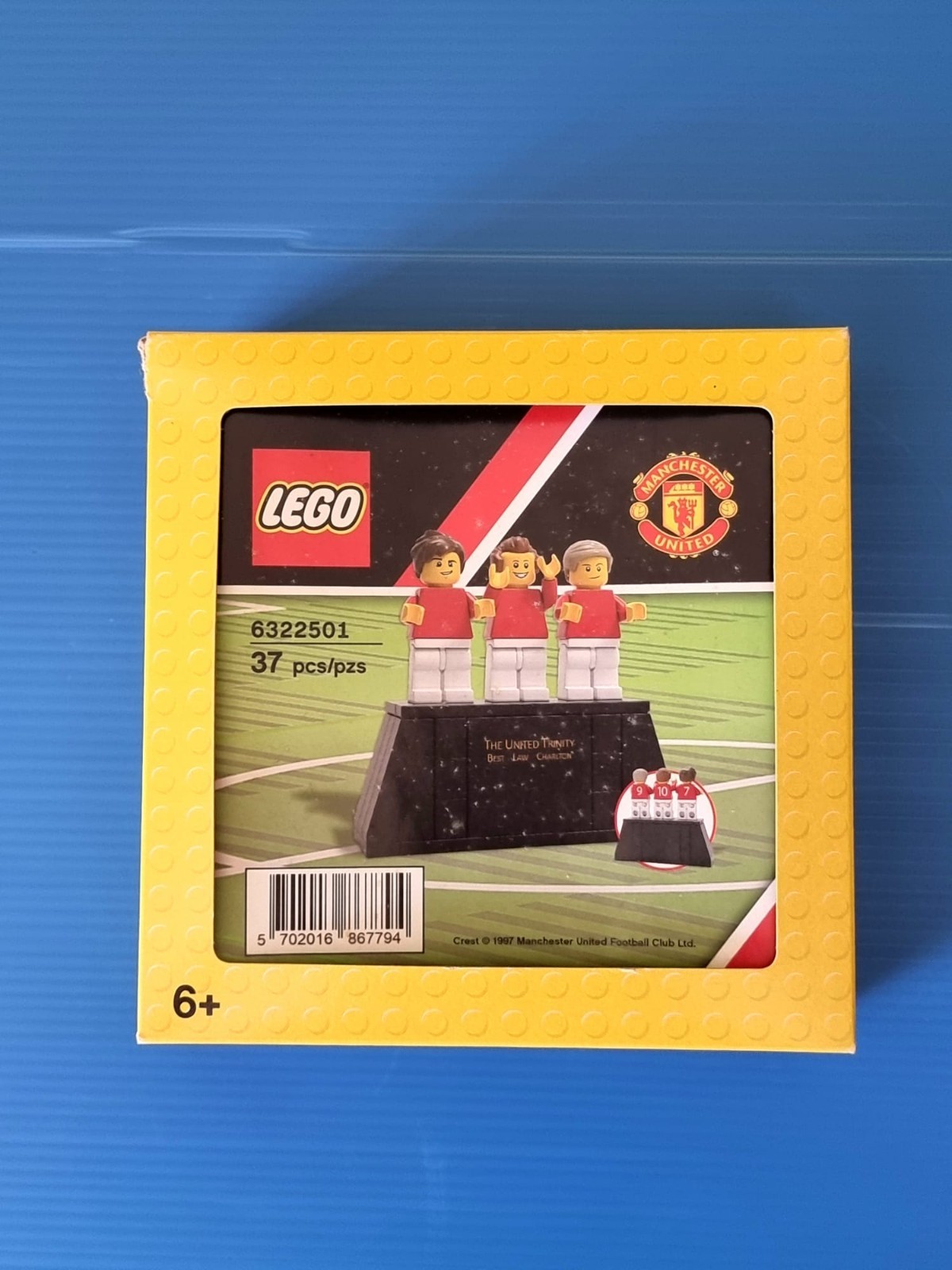 The United Trinity — foto reale 1