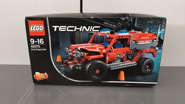 Technic 42075 First Responder