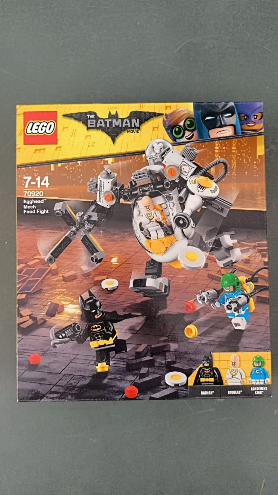 Egghead Mech Food Fight — foto reale 1