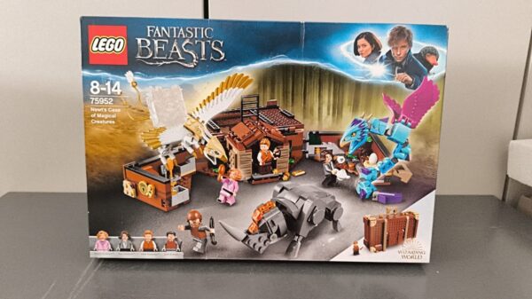 Harry Potter 75952 Newt's Case of Magical Creatures