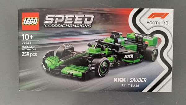 Speed Champions 77247 KICK Sauber F1 Team C44 sacīkšu auto